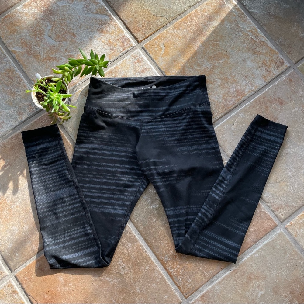 Old Navy Active Tights Leggings Size Small Black, Gray yoga running workout